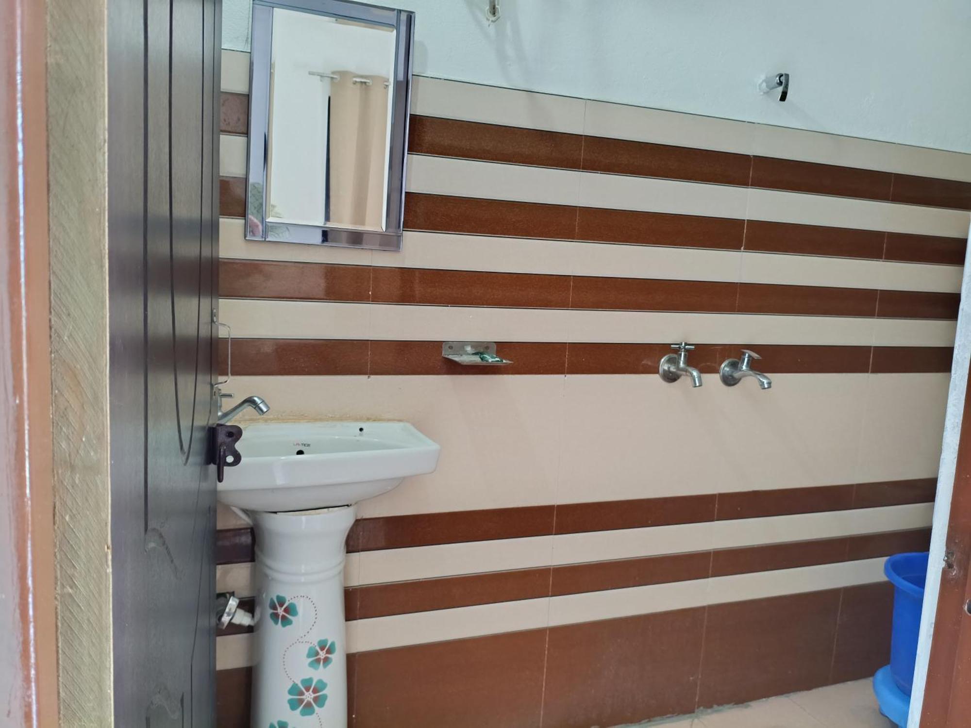 Mayur Homestay Ukhimath Kültér fotó